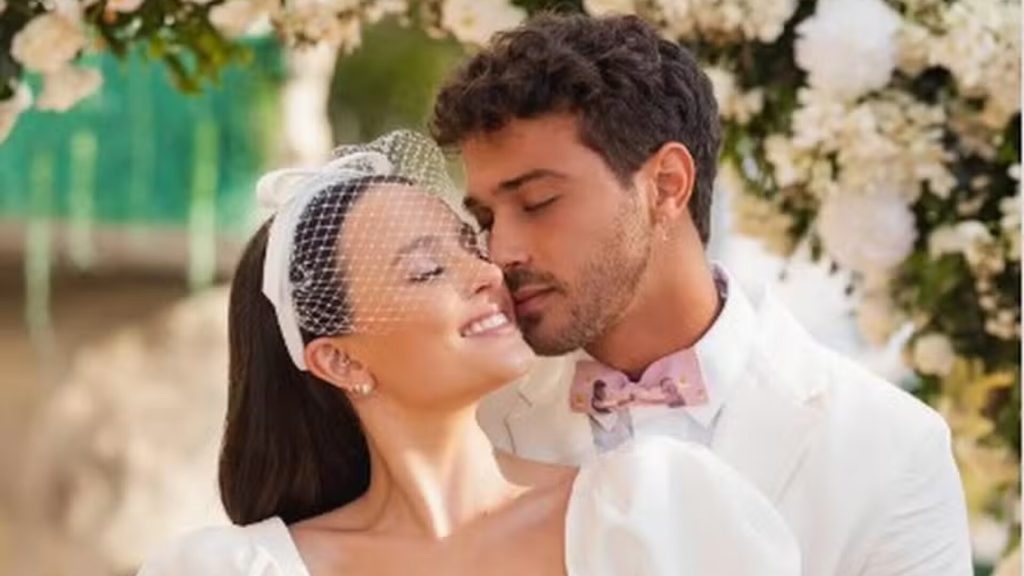 Larissa Manoela se casa em 'segredo' com André Luiz Frambach