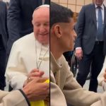 Luva de Pedreiro e Papa Francisco