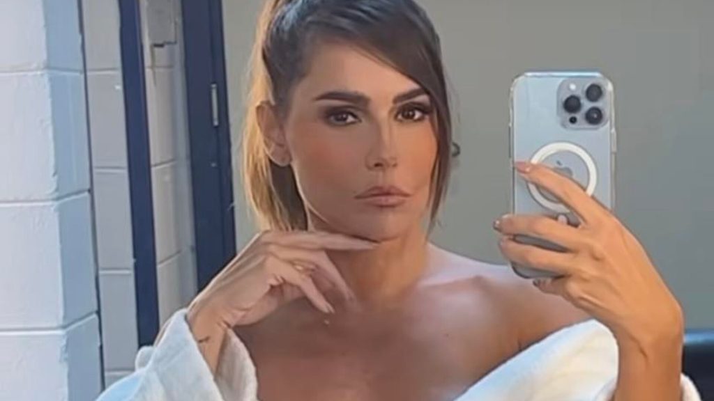 Deborah Secco