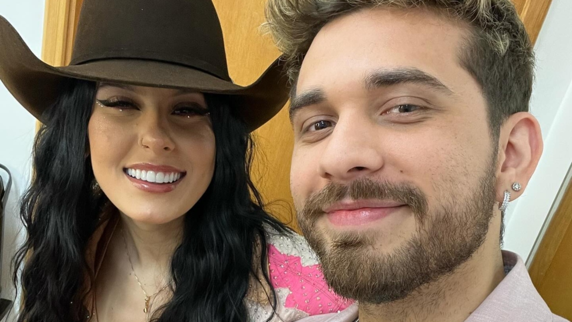 Ana Castela e Gustavo Mioto são vistos juntos em supermercado; veja as ...