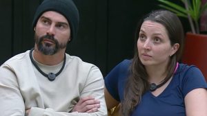 Radamés e Carol no 'Power Couple' - Reprodução/Record TV