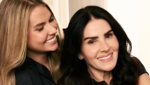 Yasmin Souto  com a mãe Lisandra Souto - Reprodução/Instagram
